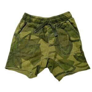 Tea Collection Uni Camo Knit Shorts Size 18-24m